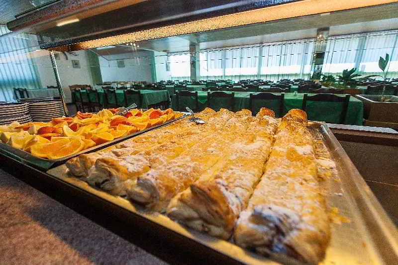 Hotel Ad Turres تْسْغيكفانِتْسا 3*,